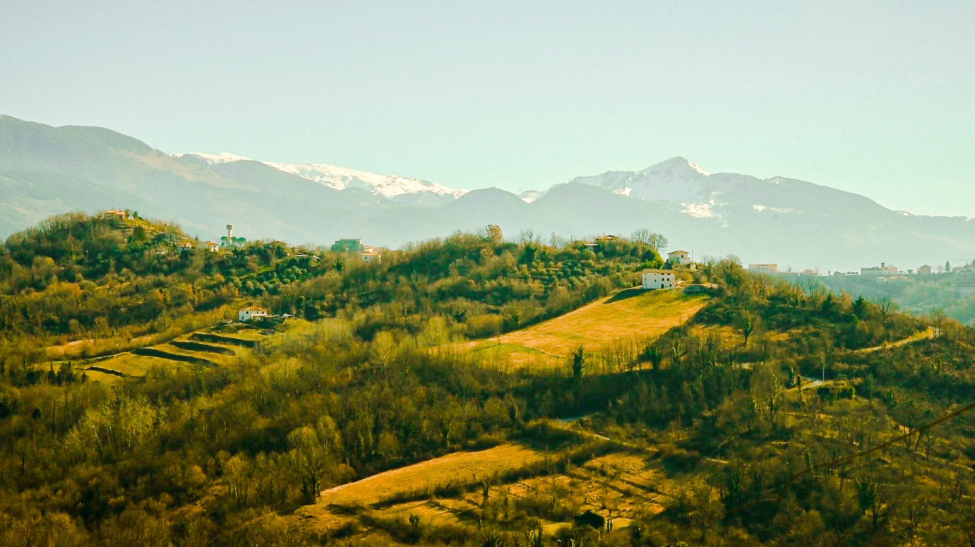 Figure 1: View across Valle di Comino, Italy